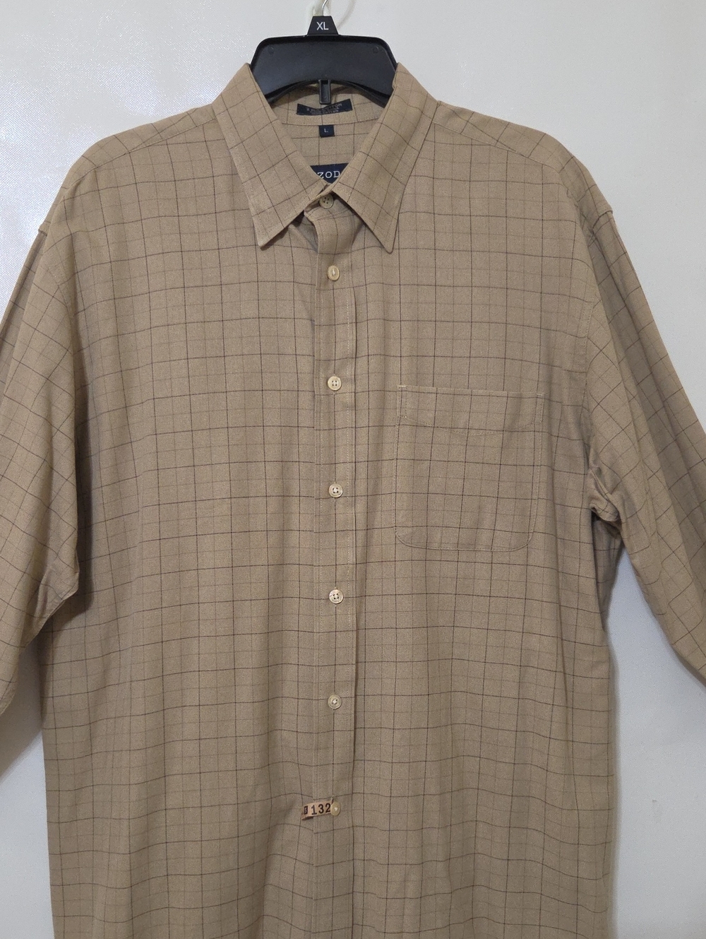 Izod Men's Tan Check Long Sleeve Button-Down Shirt - Size Large